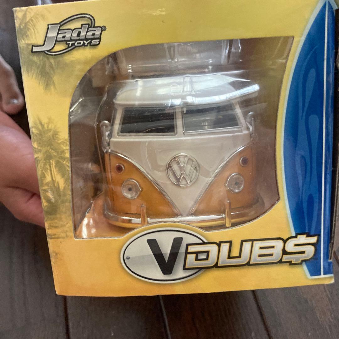 ミニカー Jada Toys V DUB$ Volkswagen Bus 1/24