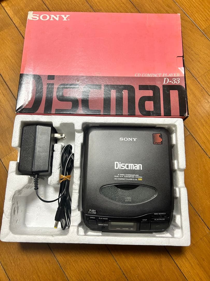 SONY Discman D-33 ポータブルCDプレーヤー　未使用に近い