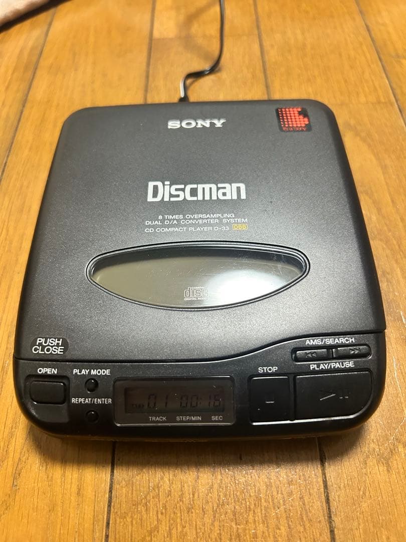 SONY Discman D-33 ポータブルCDプレーヤー　未使用に近い