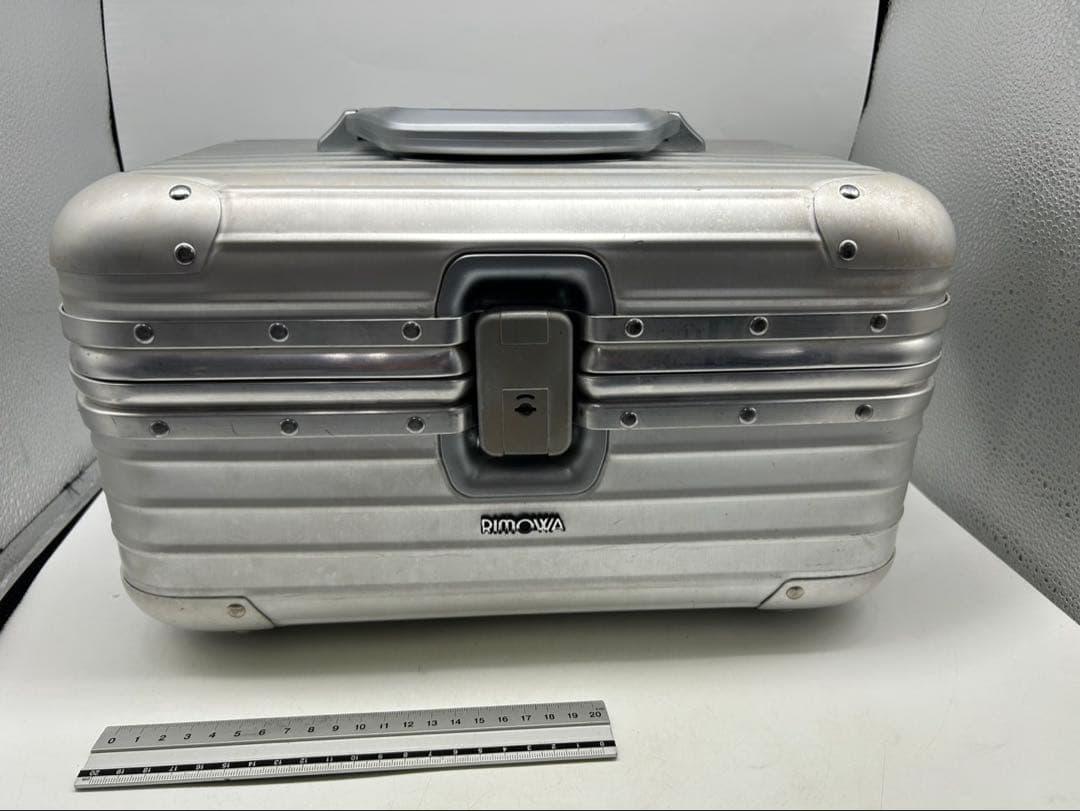 RIMOWA アルミニウム シルバーケース