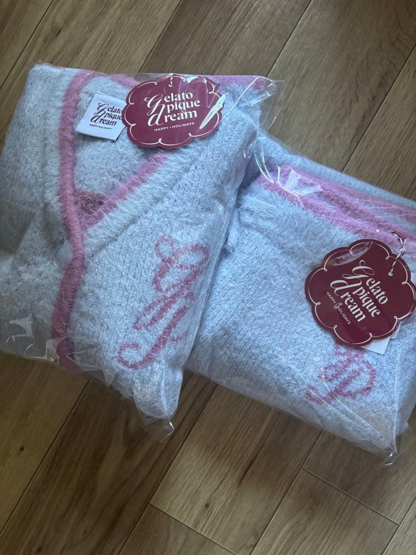 gelato pique/ジェラートピケ/ラメフェザーカーディガンとロングパンツ