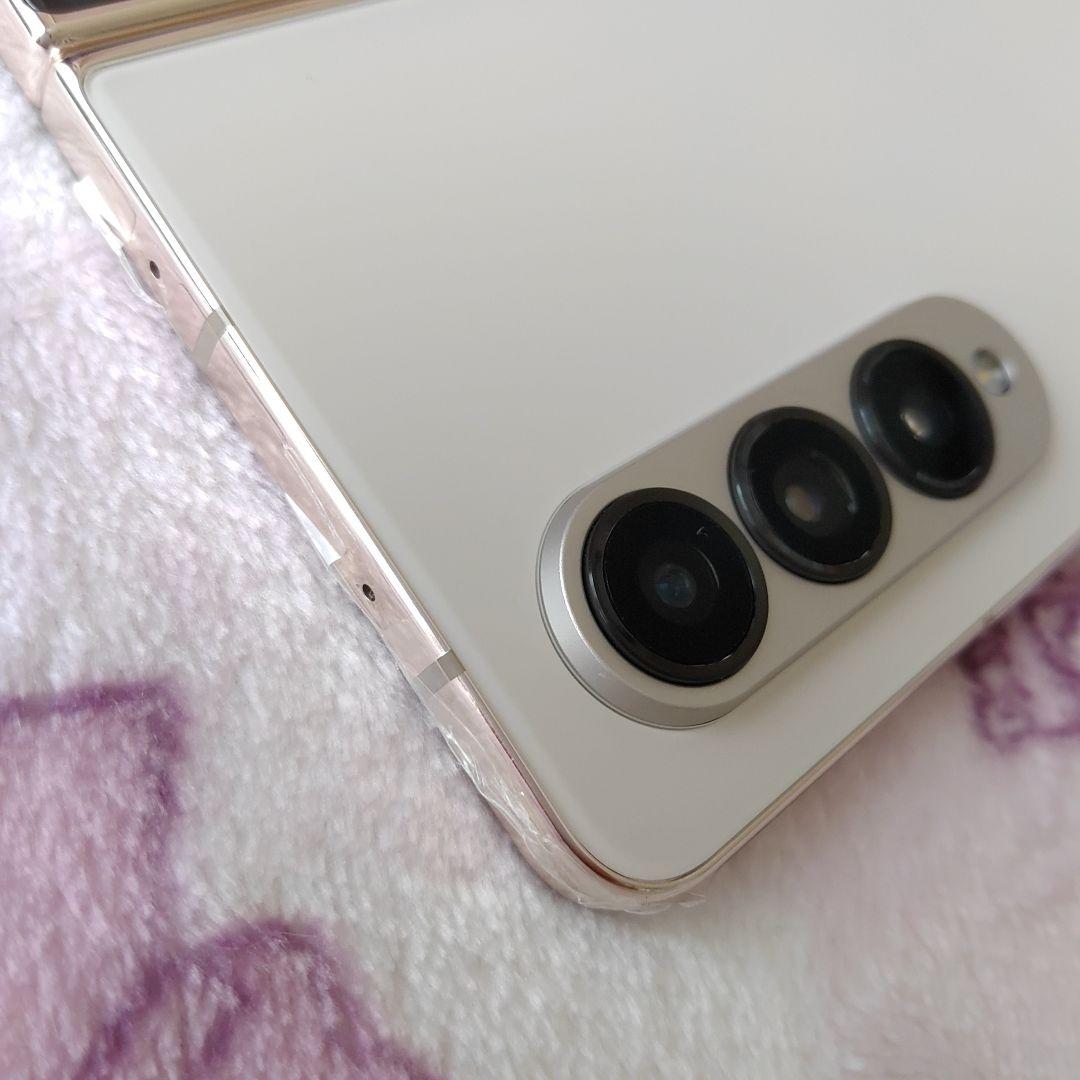 Galaxy Z Fold 4 1TB 台湾版　純正ケース沢山　SM-F9360