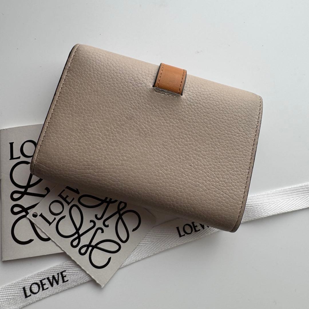 【限定価格】 LOEWE ロエベ 3つ折り財布