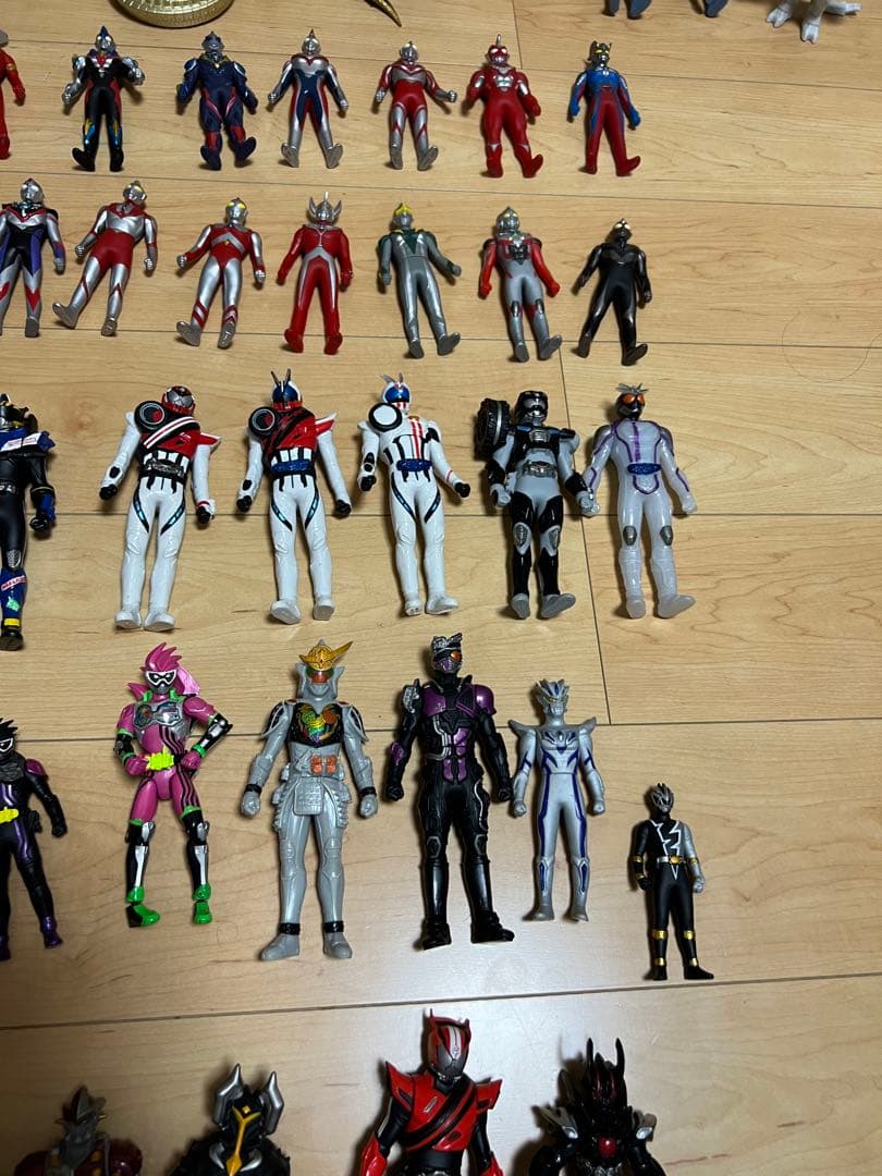 ウルトラマンソフビ、ガメラ、キングギドラ、バルタン星人カネゴン（レトロ）1989