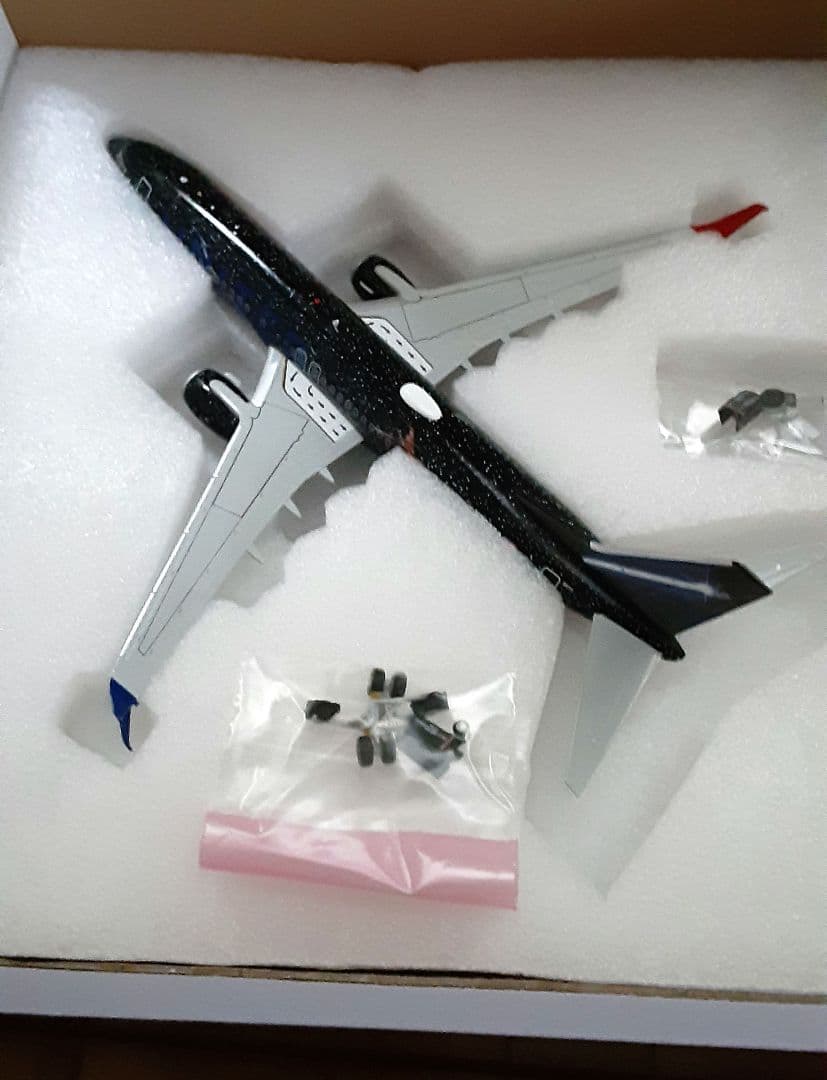 ユナイテッド航空 スター・ウォーズ　 B737-800 1/200