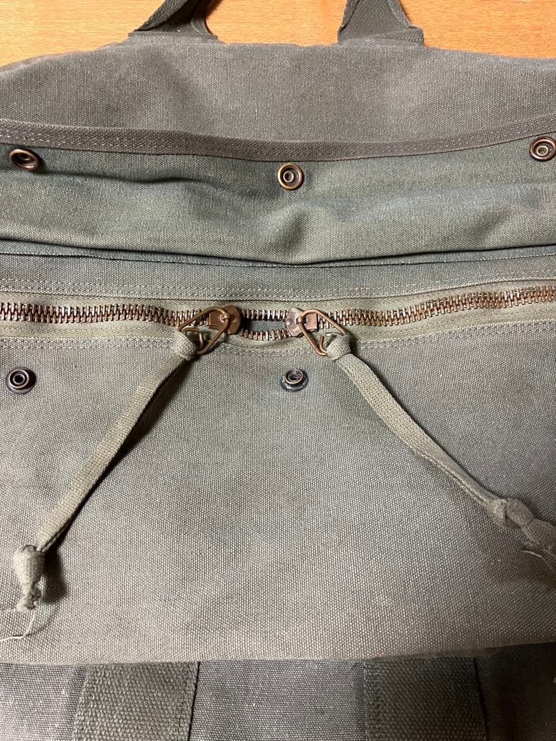 米軍実物　1972年度会計品　USAF フライヤーズキットバッグ