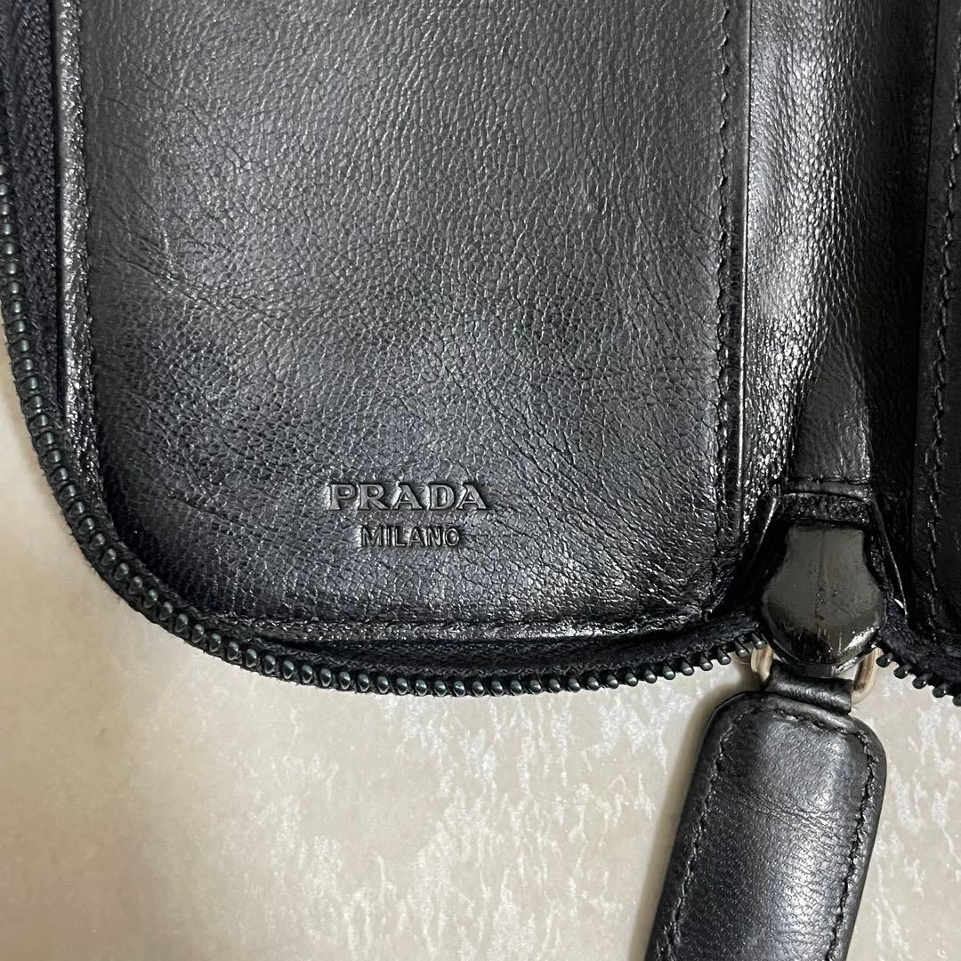 希少　PRADA プラダ　ラウンドジップ　キーケース　6連　レザー　ブラック