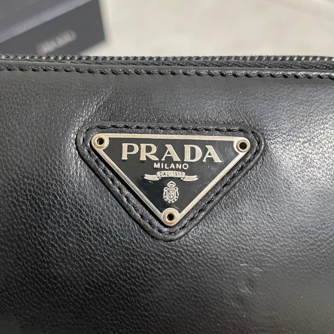 希少　PRADA プラダ　ラウンドジップ　キーケース　6連　レザー　ブラック
