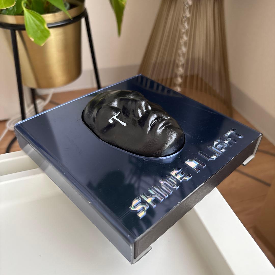 G-DRAGON SHINE A LIGHT コンサートDVD 初回限定