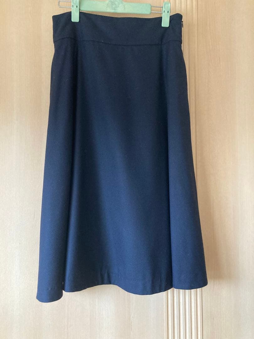 マーガレットハウエル フレアスカート　ブラックⅢ 美品