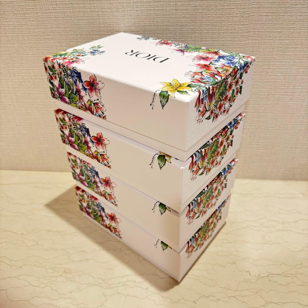 【Miss apple】DIOR 花柄 ギフトBOXetc