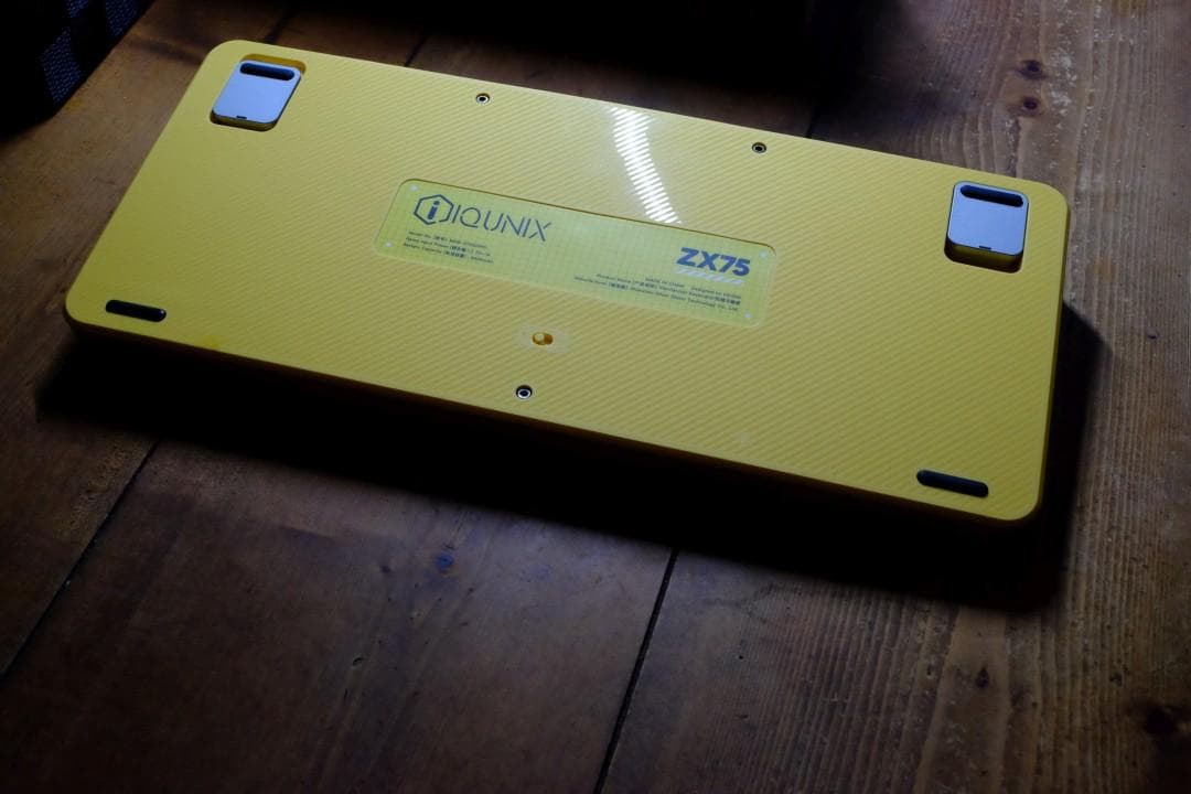 IQUNIX ZX75 GravityWave Goldpink軸 タイムセール