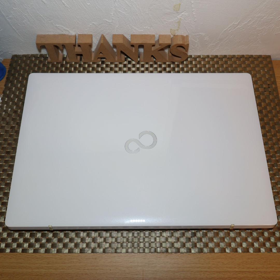 ほぼ新品Win11公式対応i7/メ16G/SSD/BD/無線/カメラ/TypeC