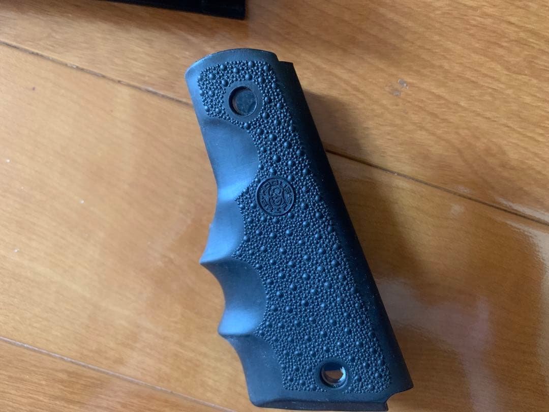 ★本物 hogue 1911用ラバーグリップ