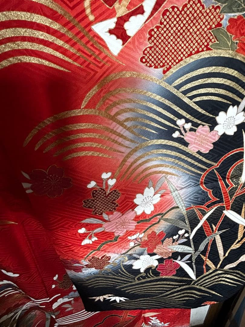 ロング正絹 豪華振袖 共八卦仕立て 紋意匠地 身丈167cm