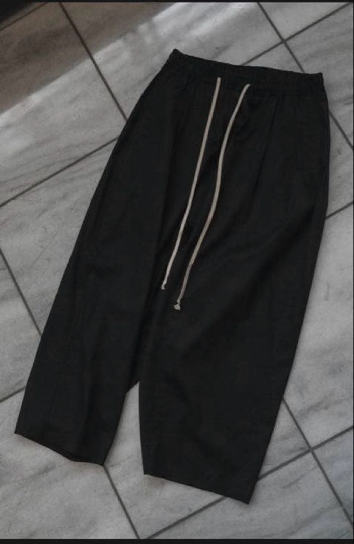 【新品未使用】CTHY ワイドサルエルアンクルパンツ ブラック　サイズ3