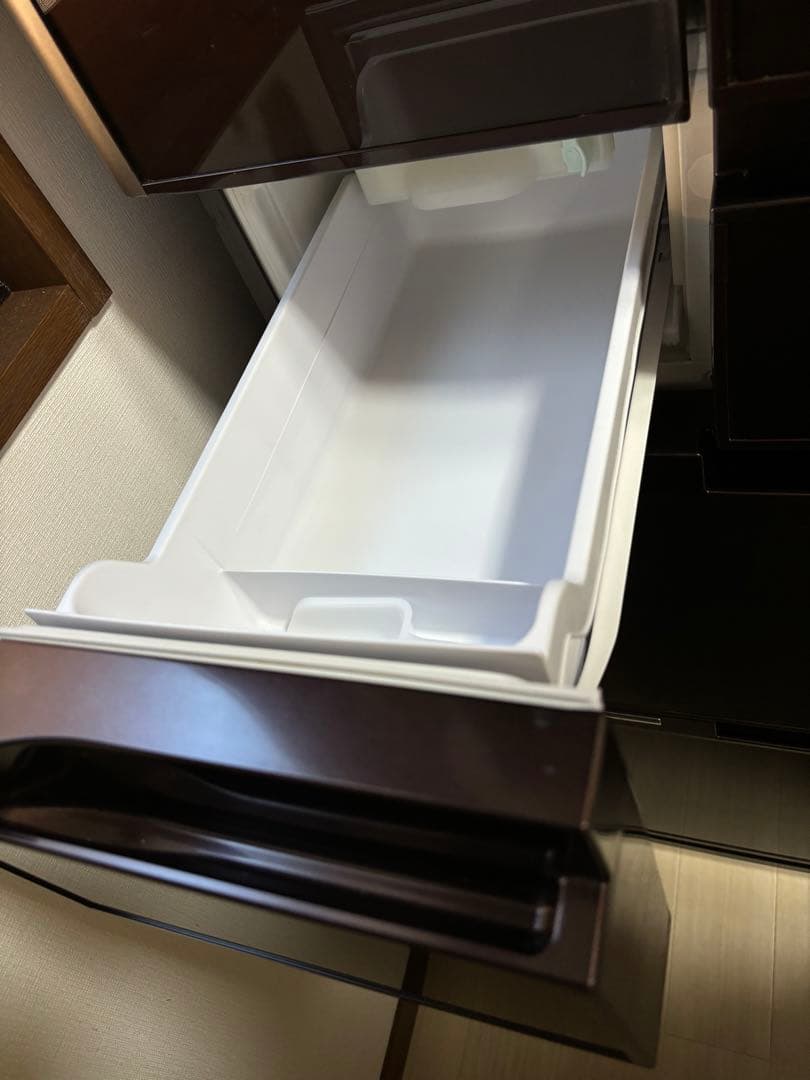 日立冷凍庫　R-B5700