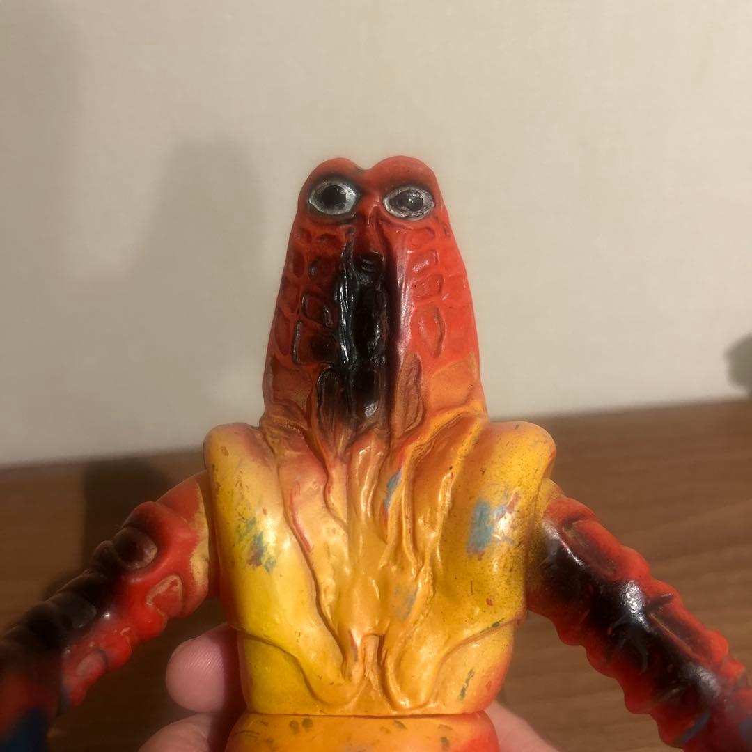 ブルマァク　当時物　スタンダードサイズ　ゴドラ星人　背中にうっすら記名あり