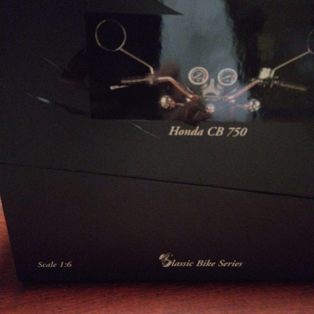 オートバイ・バイク MINICHAMPS Honda CB 750 1:6