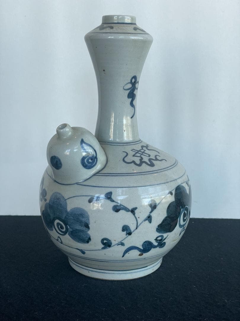 明 中国美術 青花 染付 唐草 乳瓶 景徳鎮窯系 軍持 水瓶 乳首 徳利 酒器