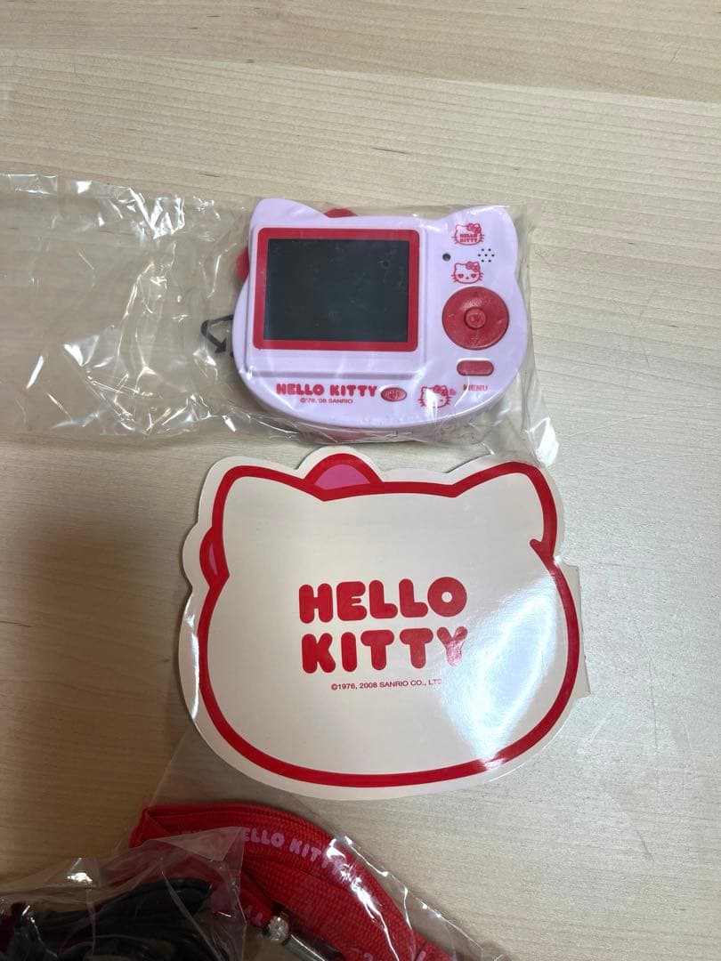ハローキティ　フェイス形デジタルカメラ