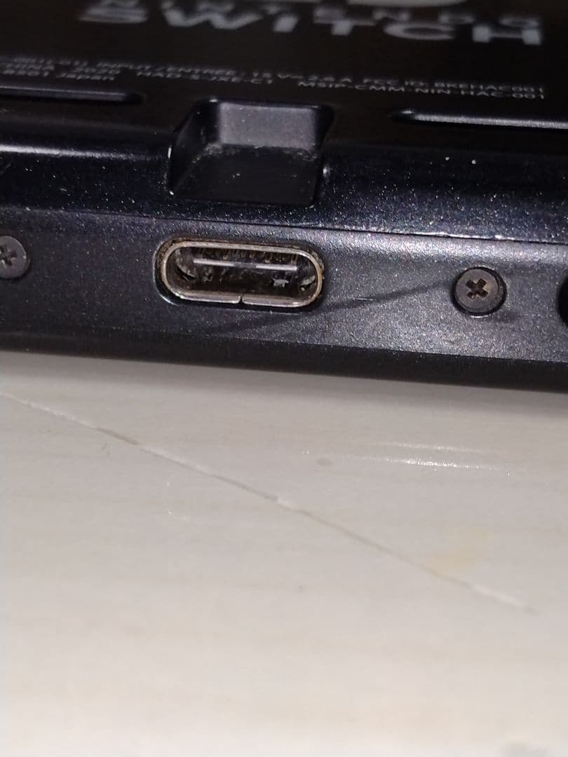 進*一様 Nintendo Switch 本体のみ(2020年製)