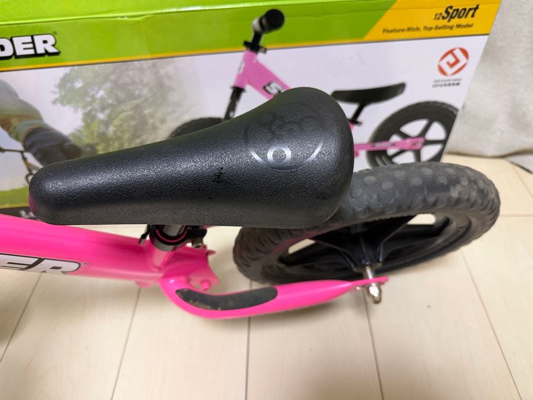 【箱付】2017年STRIDER ストライダー ピンク　スポーツ　ロングポスト付