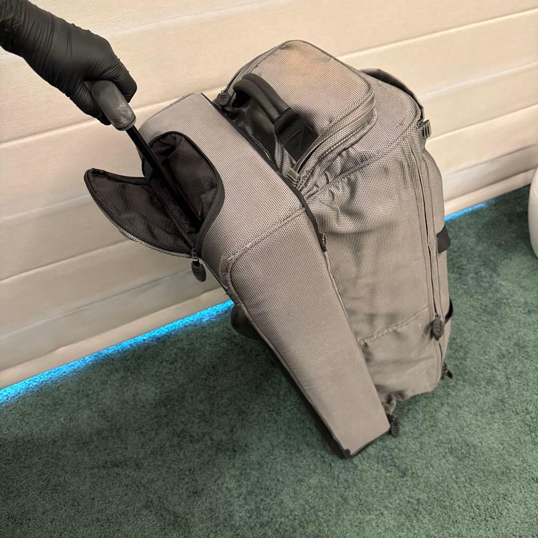 TUMI製2輪キャリーケース大