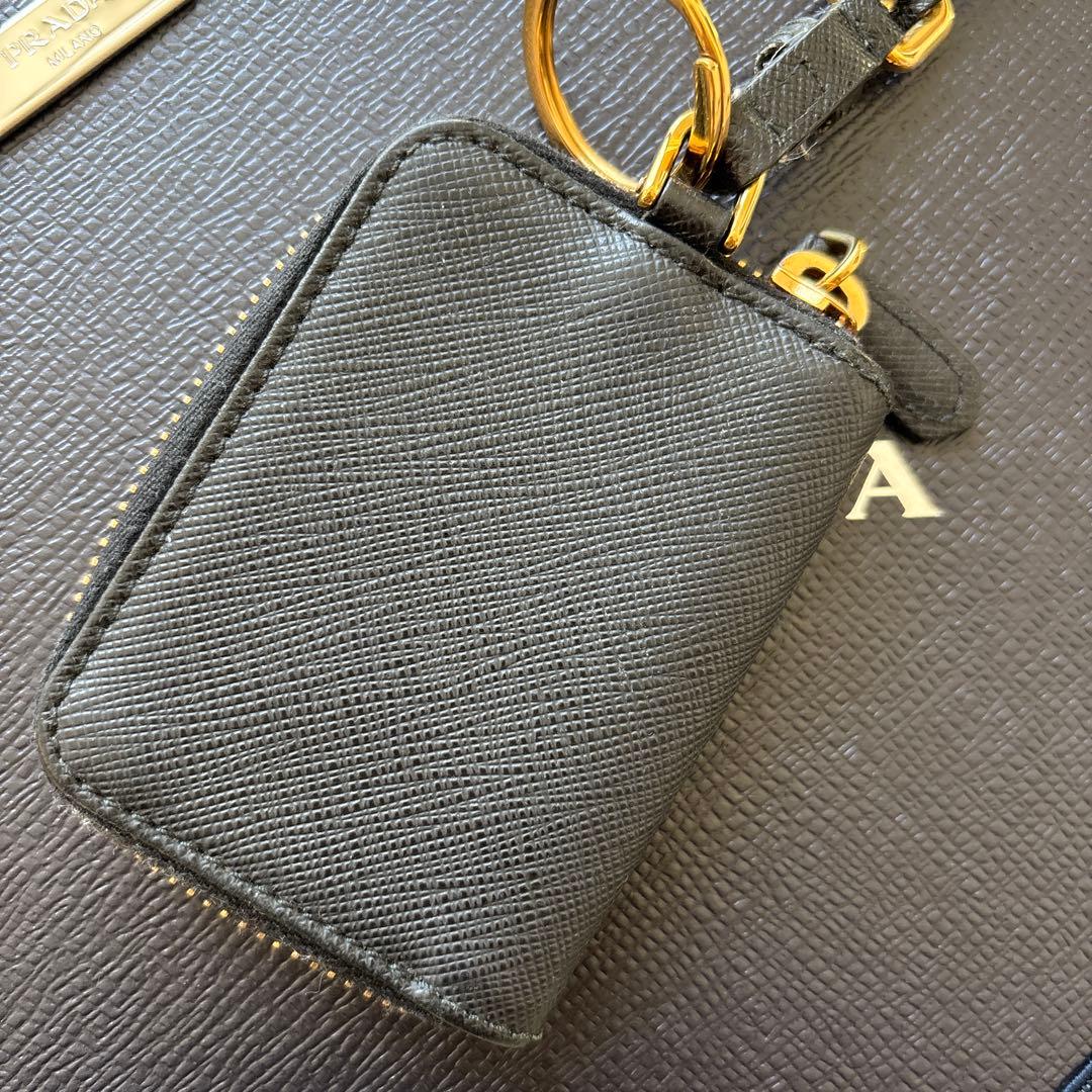 専用☆プラダ・ケース・チャーム☆