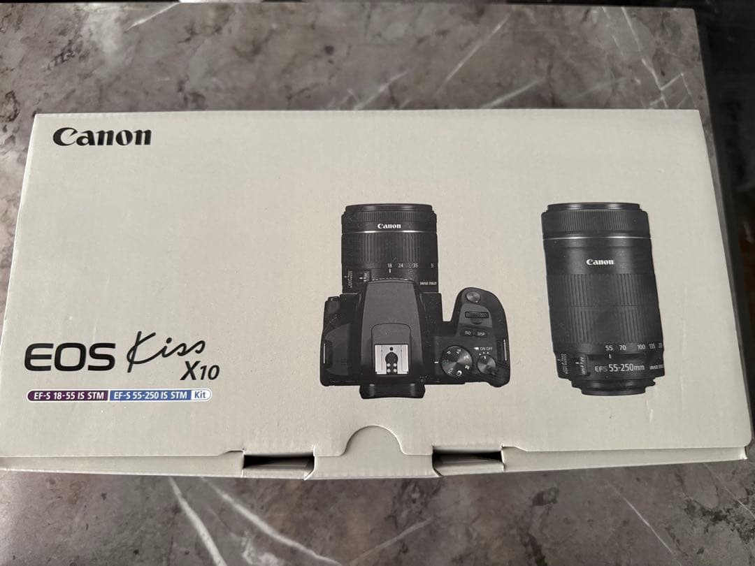 Canon EOS Kiss X10 ズームレンズ付き