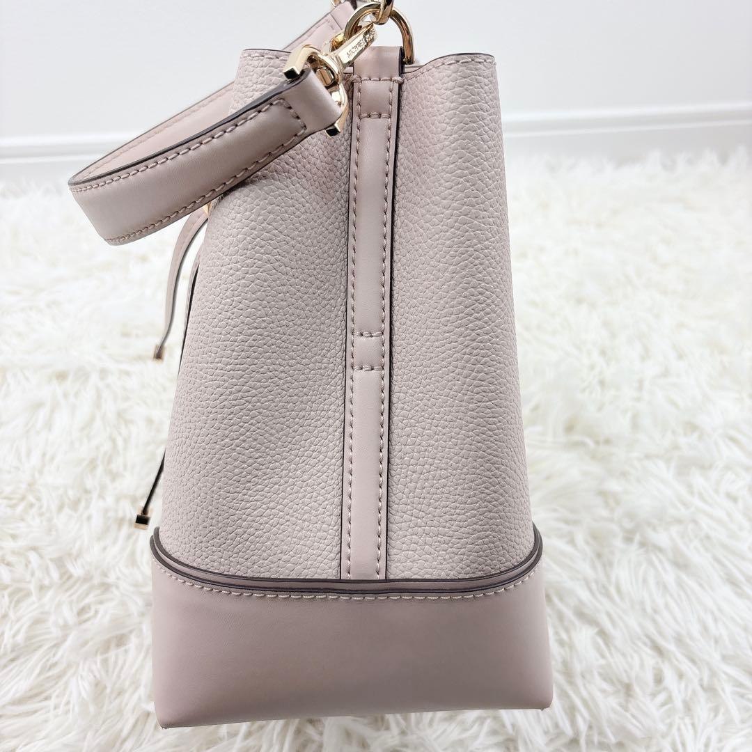 美品✨マイケルコース レザー巾着ショルダーバッグ ピンクベージュ　2way