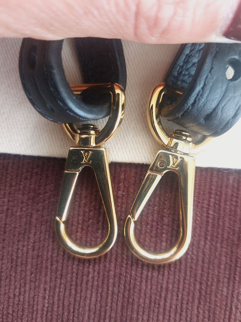 ルイヴィトンショルダー　シリアルBC3261 型番JO1300 未使用