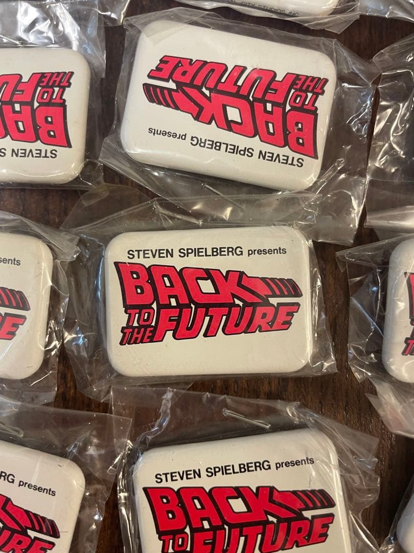 バッジ　200個　BTTF バックトゥザフューチャー