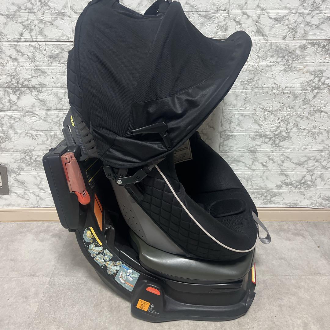 コンビcombi 360°回転　ラクティアターン　チャイルドシート CV-ETY