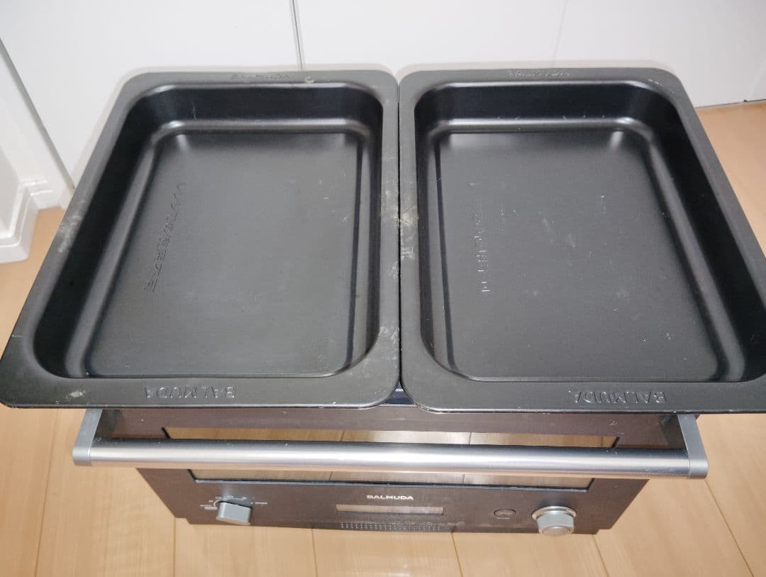【ジャンク品】2018年製BALMUDA オーブンレンジ トレイ2枚付き