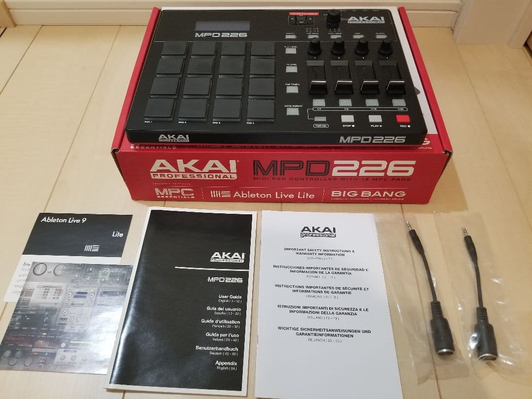 DJ機材 AKAI MIDI PAD CONTROLLER MPD226