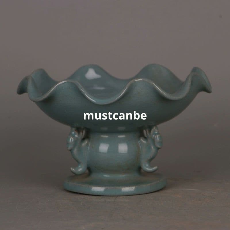 宋汝窯天青釉三係高足果皿 景徳鎮 陶磁器 装飾品 現代工芸品 美術品 置物