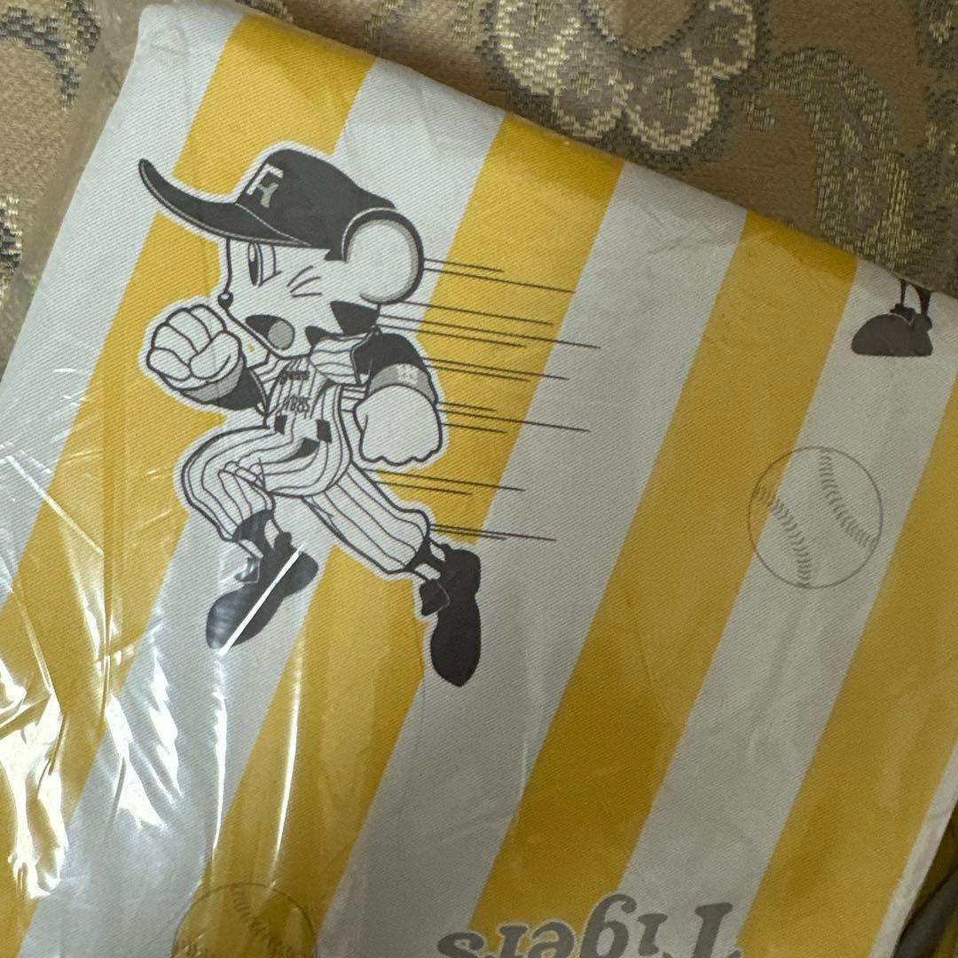 Tigersタイガース　 2枚セット100×178 遮光カーテン　２セット