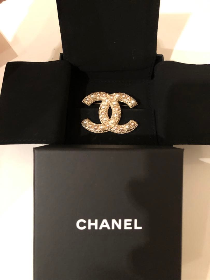 シャネル　cc ココマーク　パール　ブローチ