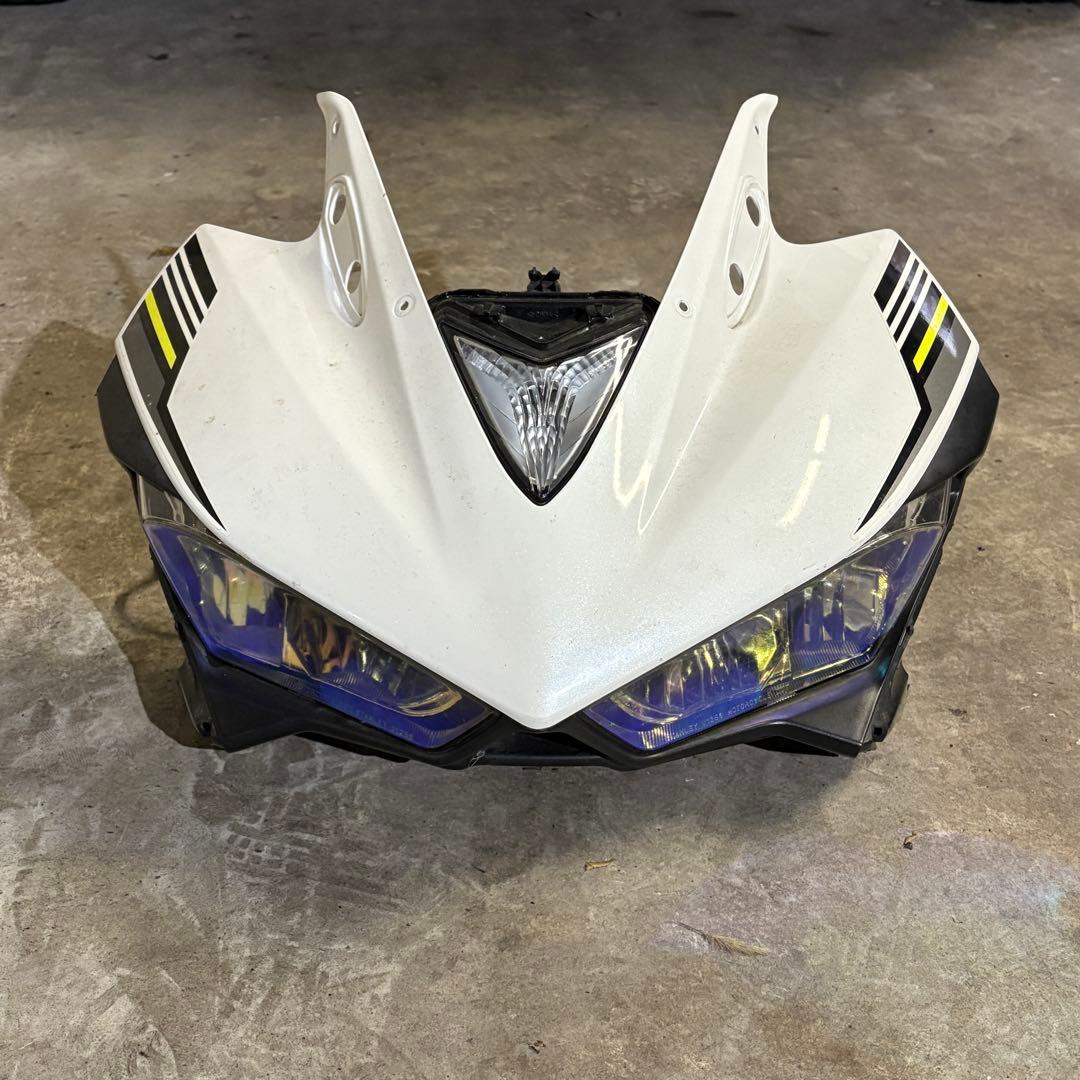 【ヘッドライト】YZF-R25•R3 フロントカウル ヘッドライト
