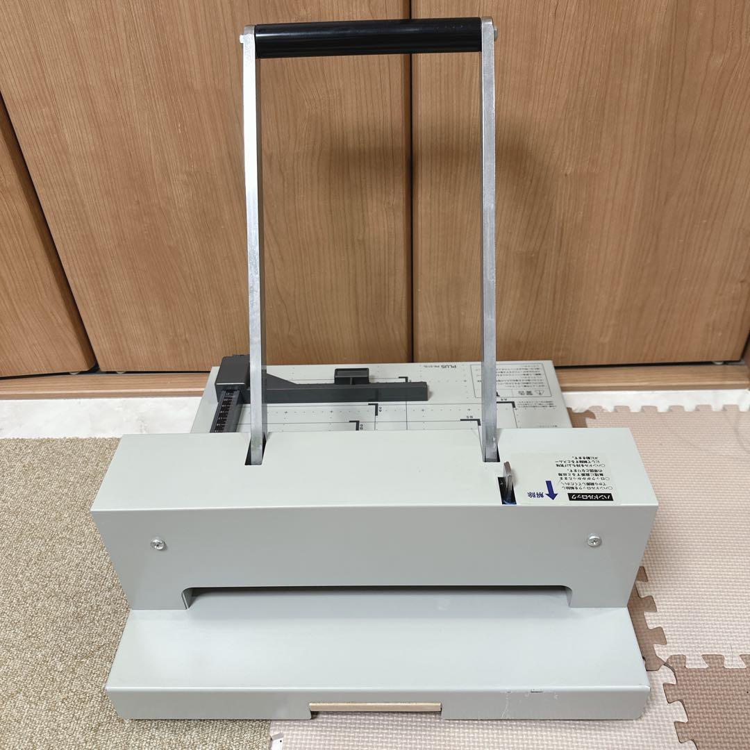 【概ね美品】プラス 業務用裁断機 PK-513L 裁断幅A4タテ ホワイト