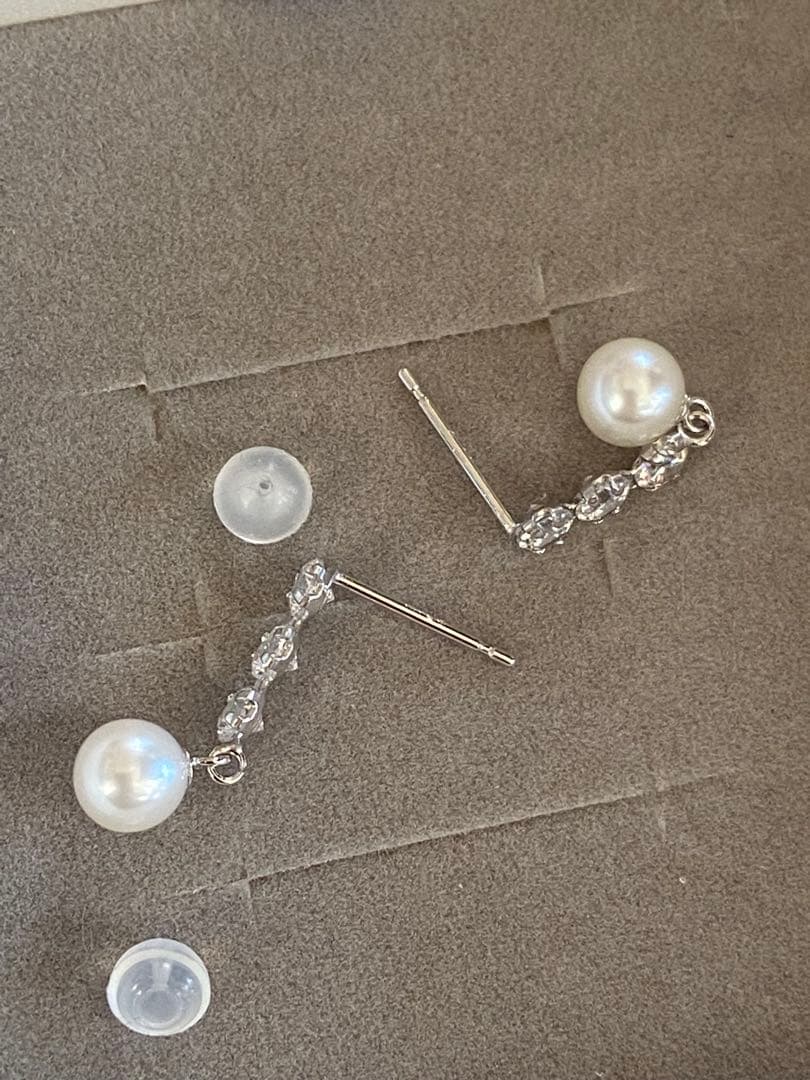 ジュエリーツツミ　k10ピアス　パールとキュービック