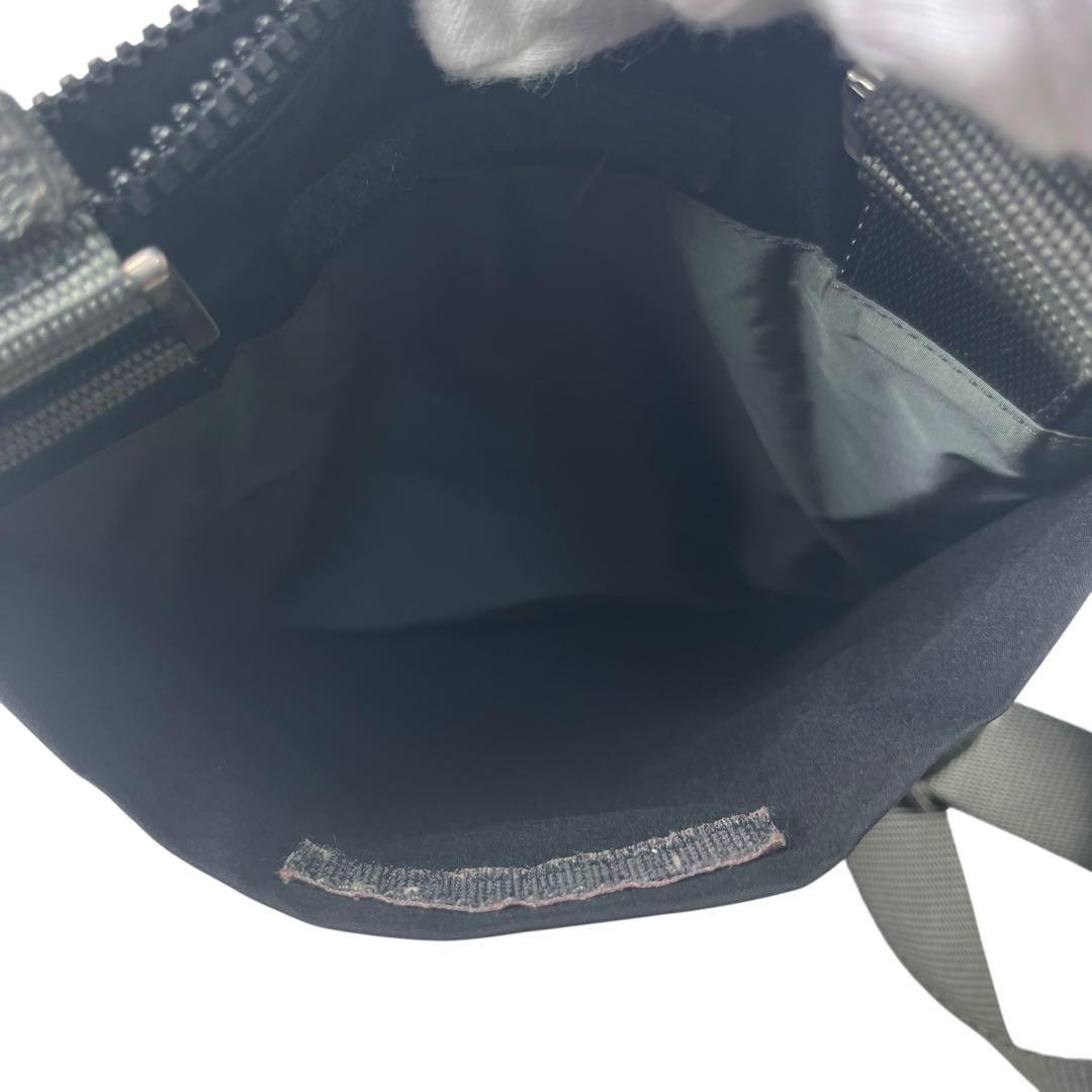 美品 プラダ スポーツ サコッシュ ショルダーバッグ ブラック 斜め掛け ロゴ