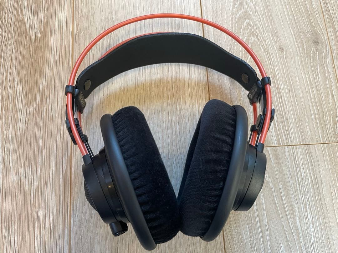 y*4様 【美品】AKG K712 PRO 開放型ヘッドフォン