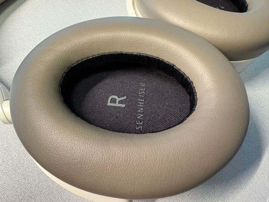 Sennheise MOMENTUM 4 Wireless　ヘッドホン