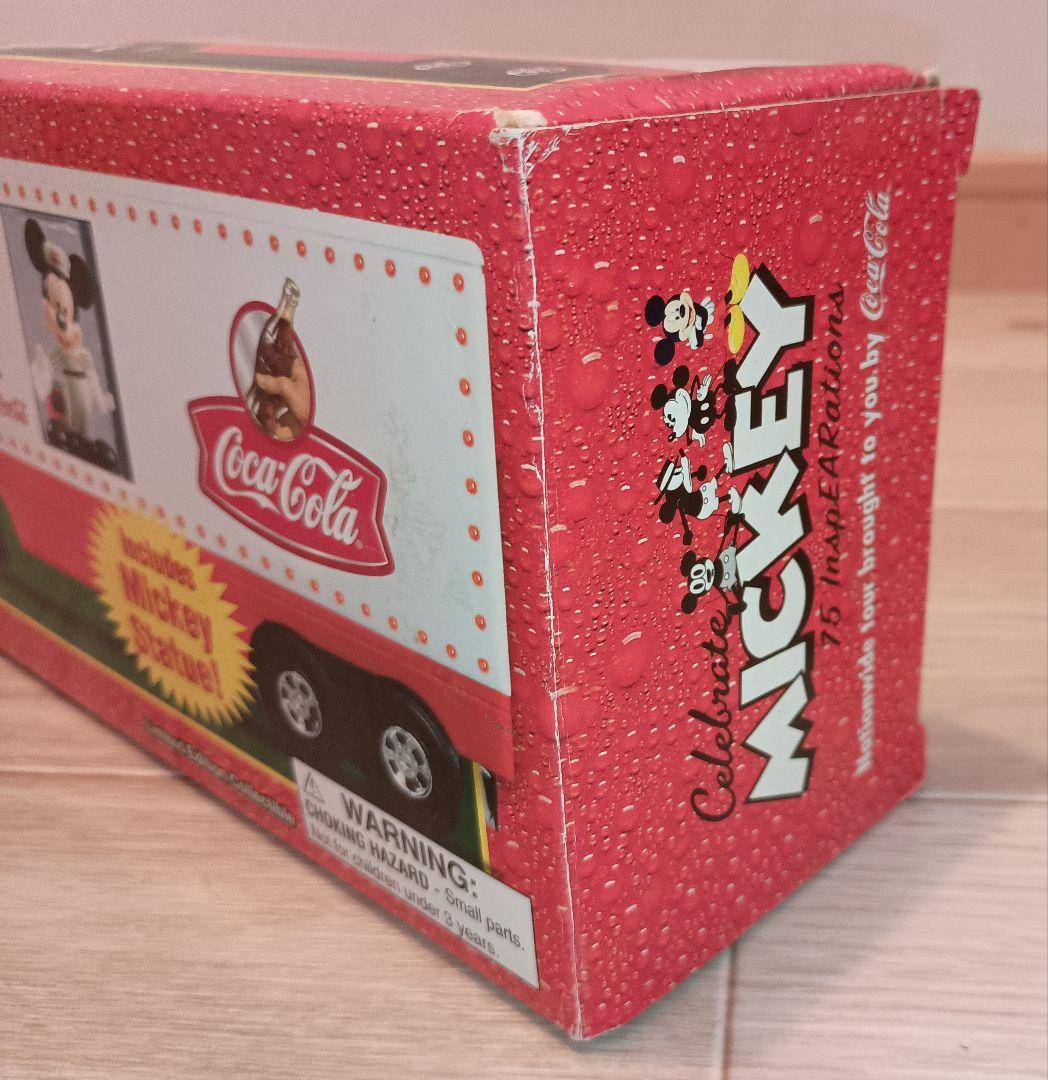 限定品　コカコーラ　ミッキー コラボ　ツアートラック