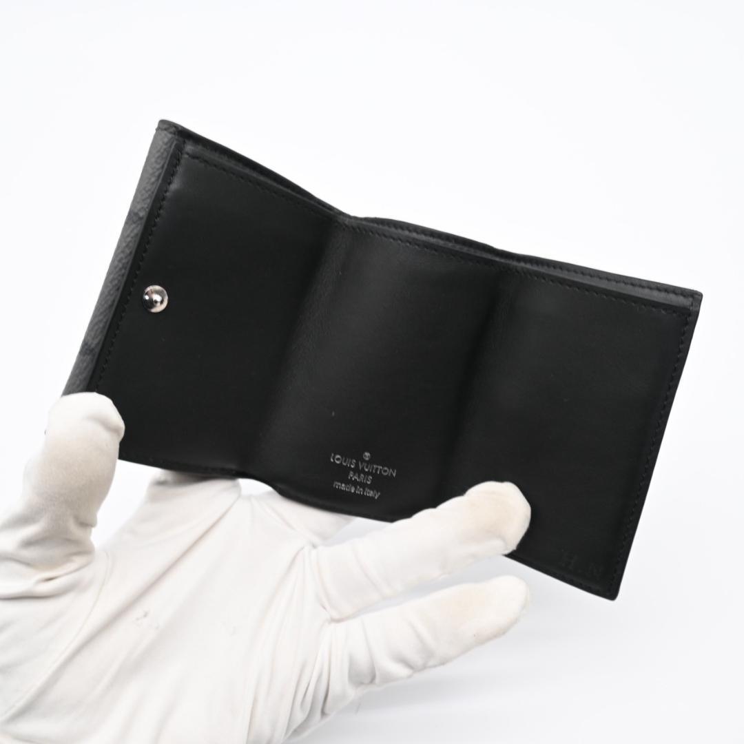 ルイヴィトン 折財布 モノグラム エクリプス リバース ディスカバリー 2176