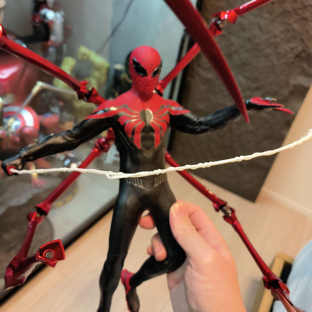 ホットトイズSpider man スパイダーマン スーペリア・スーツ VGM61