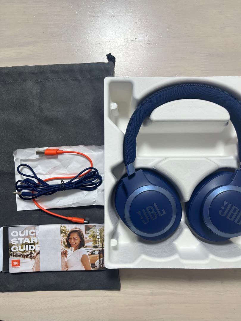 ヘッドホン JBL LIVE770NC