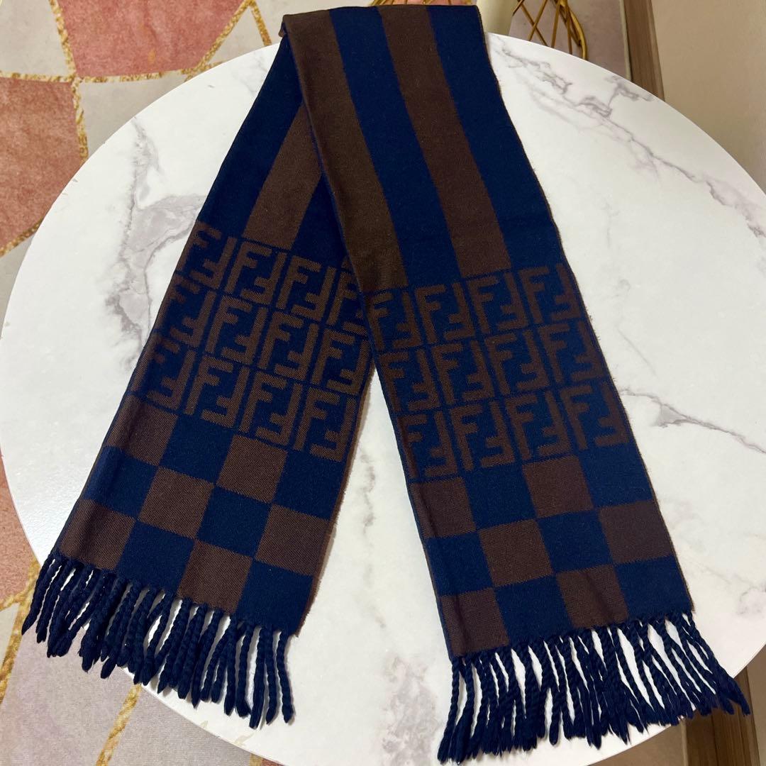 【まこ】FENDI リバーシブル ズッカ柄 ウールマフラー